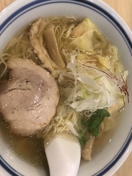 「海老ワンタン麺  塩  1,100円」@利尻昆布ラーメン くろおびの写真