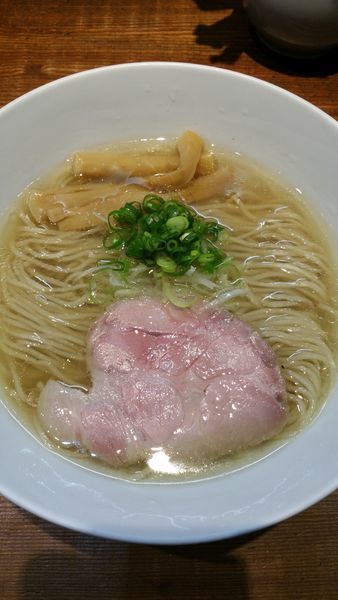 「しおらーめん」@町田汁場 しおらーめん 進化の写真