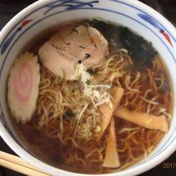 中華そば　390円