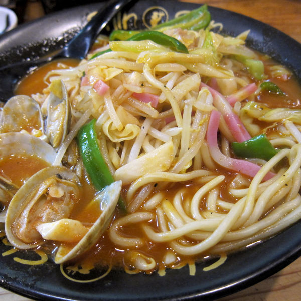 「トマちゃん 850円」@博多らーめん ShinShin 天神本店の写真