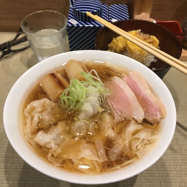 「鴨ワンタン＋親子丼」@らーめん 鴨to葱の写真