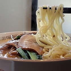 味噌ラーメン700円＋チャーシュー200円＋大盛100円