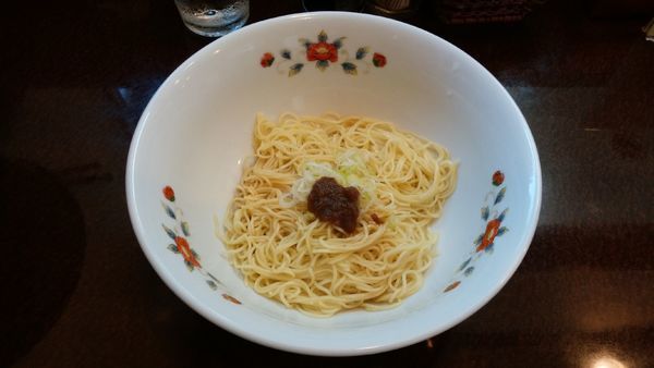 「しおらーめん+光麺」@ラーメン寺子屋 麺倶楽部の写真