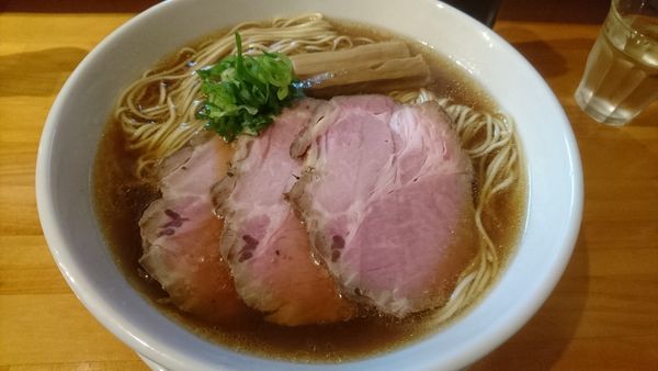 「出汁醤油(大盛)+チャーシュー2枚」@麺庵ちとせの写真
