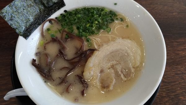 「博多長浜らーめん」@博多長浜らーめん 楓神の写真