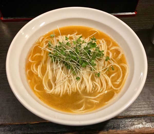 「スキャンピそば」@灰汁中華 丿貫 福富町本店の写真