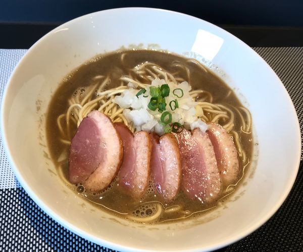 「《限定》鴨煮干そば」@煮干乱舞の写真