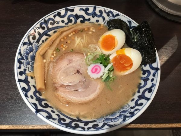 「東京駅らー麺」@東京駅 斑鳩の写真
