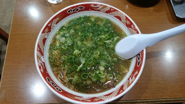 「ねぎ中華そば750円」@中華そば 山冨士 本町店の写真