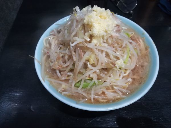 「6/2醤油ニンニク入り800円」@のスた 凛本店の写真