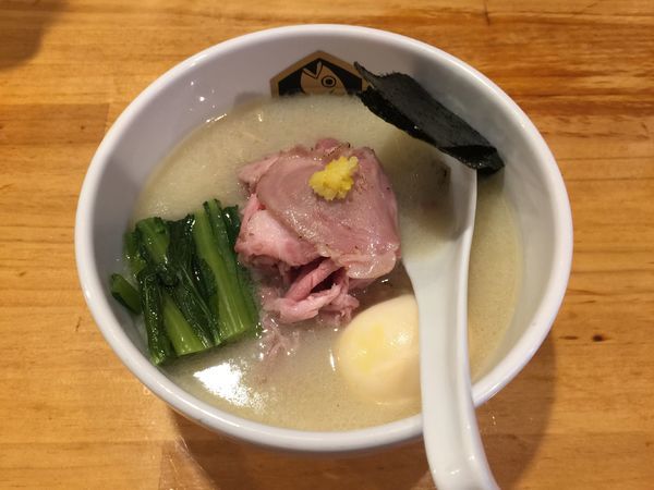 「特製真鯛らーめん」@真鯛らーめん 麺魚の写真
