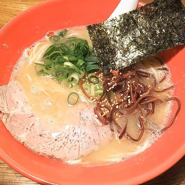 「ラーメン（バリカタ）辛子高菜＋半替玉（バリカタ）」@元祖長浜 大学ラーメンの写真