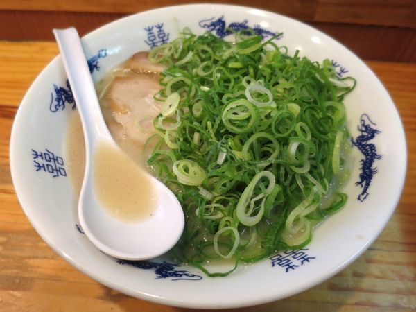 「博多ネギラーメン ８００円 ※粉落し」@博多ラーメンセンターの写真