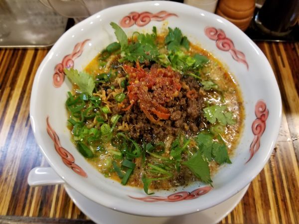 「重慶担々麵+味玉+野菜」@四川担々麺 金満軒の写真