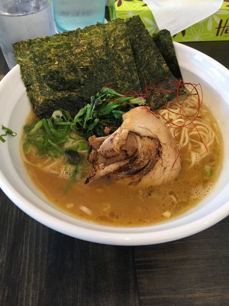 「地鷄がら醤油らー麺 大盛無料」@らー麺つけ麺 みやがわ 東白楽店の写真
