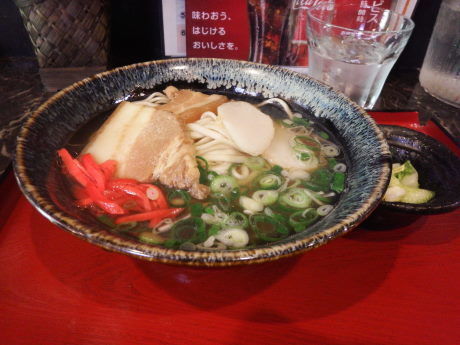 「沖縄そば」@れきお 中目黒店の写真