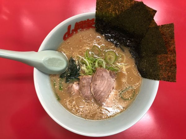 「味噌ラーメン＋クーポンチャーシュー2枚」@山岡家 山梨甲斐店の写真