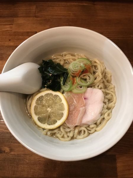 「新茶のらーめん（季節のらーめん）」@らーめん かねかつの写真