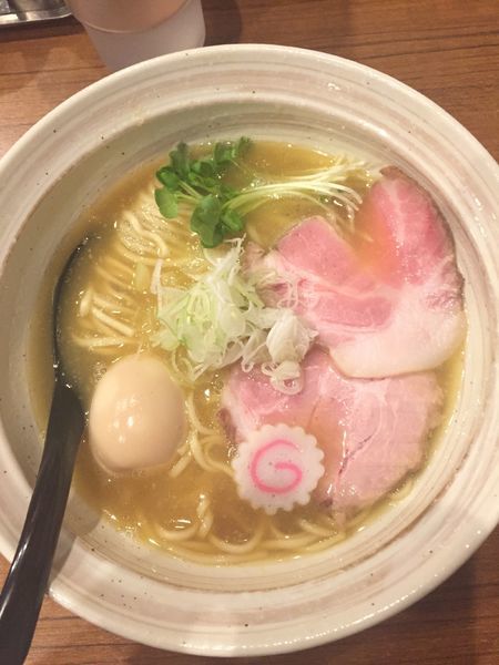 「鶏そば、味玉、チャーシュー丼」@麺屋 NOROMAの写真