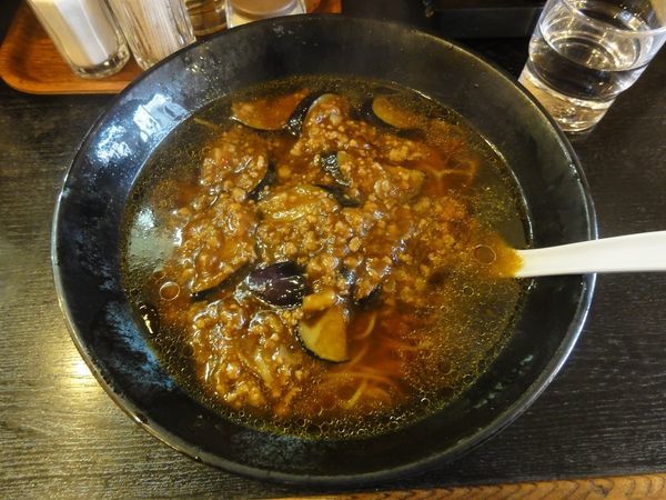 「ナス挽肉ラーメン」@ラーメン餃子館 小次郎 本店の写真