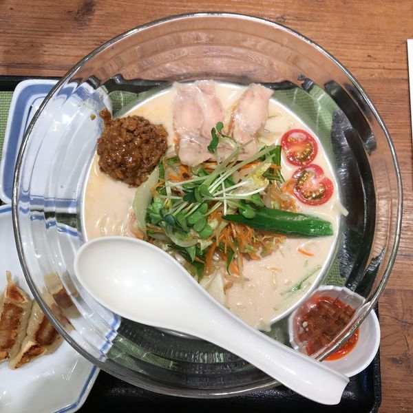 「冷やしちゃんぽん 白」@リンガーハット 京急鶴見店の写真