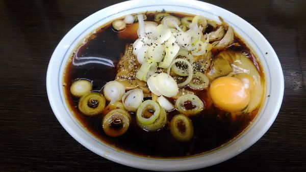 「中華そば 小 ＋ 生卵」@西町大喜 西町本店の写真