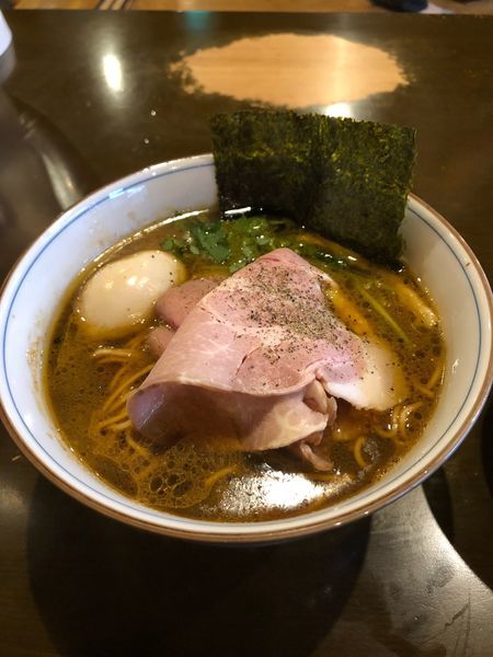 「四つ葉そばブラック」@中華そば 四つ葉の写真