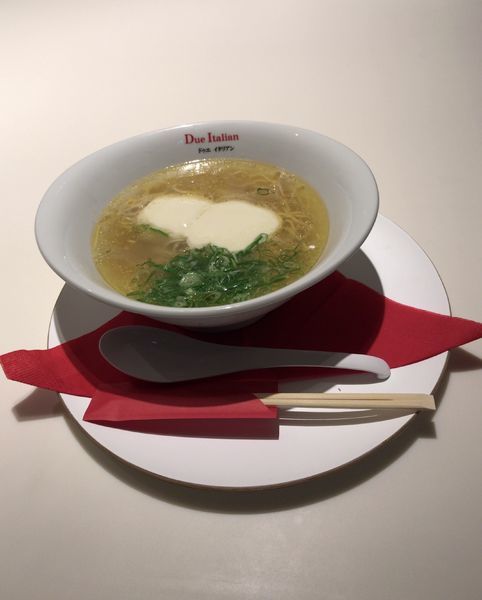 「らぁ麺 フロマージュ ¥980」@らぁ麺 ドゥエ イタリアン 三軒茶屋の写真