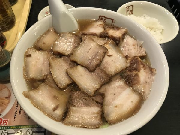 「焼豚ラーメン+サービス半ライス」@会津・喜多方ラーメン 坂内 恵比寿店の写真