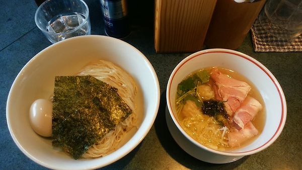 「特製　貝と煮干しの塩つけめん（980円）」@とものもとの写真