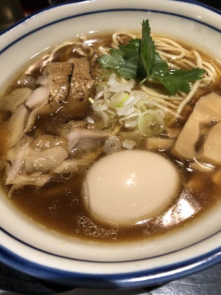 「味玉鷄中華そば ¥870」@三ツ矢堂製麺 中目黒本店の写真