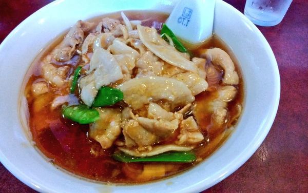 「豚バラニンニクラーメン・玉葱抜き」@大龍飯店の写真