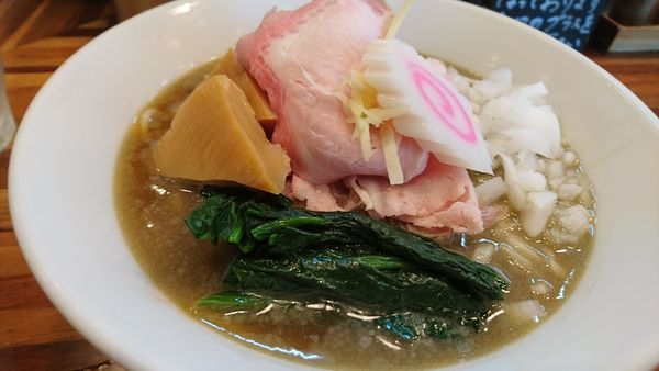 「冷製にぼしラーメン（限定１００食、９００円）」@鮮魚らーめん 五ノ神水産の写真