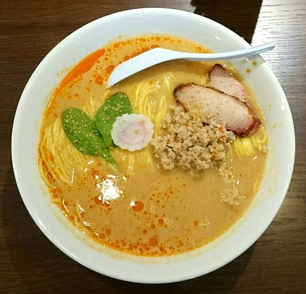 「しなそば ピリ辛担々カスタム サンサン焼きわんたん」@あんくるていの写真