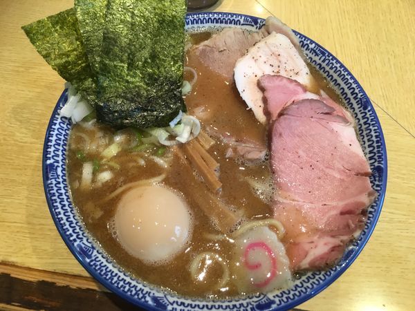 「特製中華そば950円」@くり山の写真