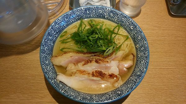 「地鶏そば(黒王バージョン)」@麺屋 一燈の写真