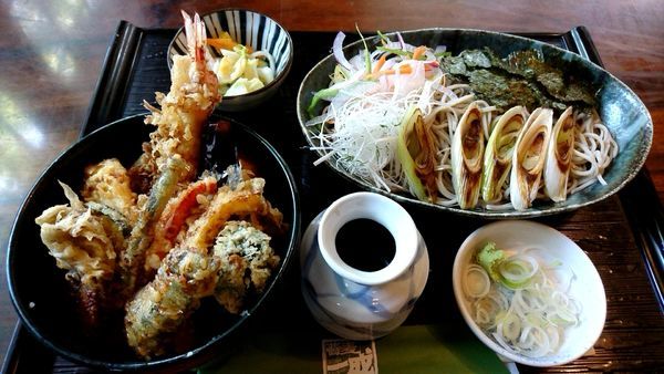「焼きネギそばと季節の天丼　1,360円」@蕎麦一成 石岡店の写真