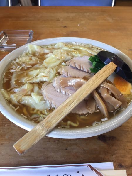 「チャーシューワンタン麺 大盛り」@らーめん ぺぺの写真