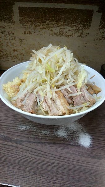 「大790円野菜ニンニク辛め」@ラーメン二郎 横浜関内店の写真