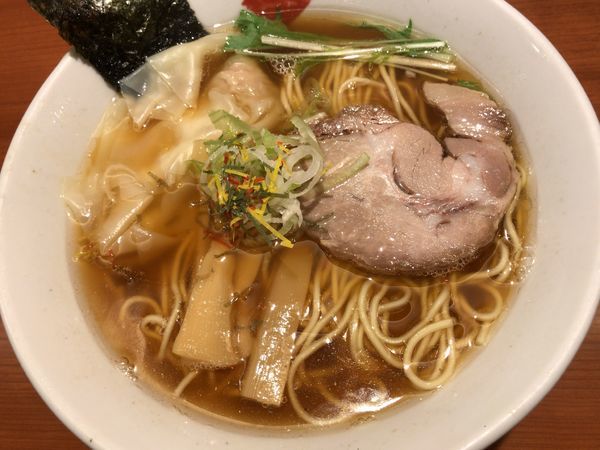 「醤油 中華そば＋ワンタン(4個)」@東京の中華そば ちよがみの写真