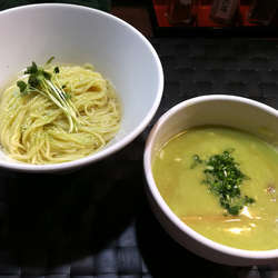 【限定】アボカド冷やしつけそば