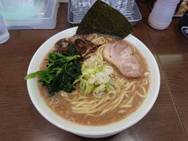 「ラーメン大盛 800円」@うまいヨ ゆうちゃんラーメンの写真