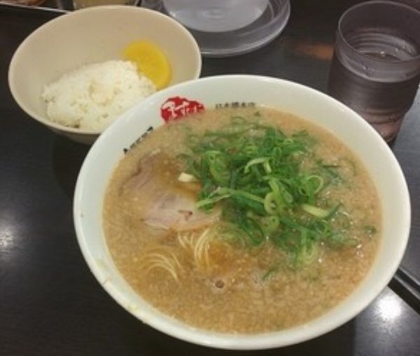 「ラーメン並＋小ライス」@京都銀閣寺 ますたにラーメン 日本橋本店の写真