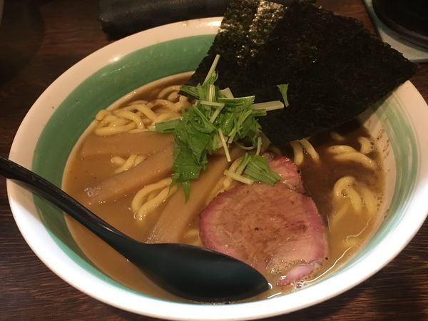 「らぁめん」@自家製麺 麺屋 利八の写真