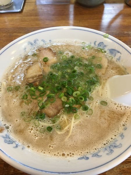 「博多ラーメン 半分替え玉」@博多ラーメン ばりこての写真