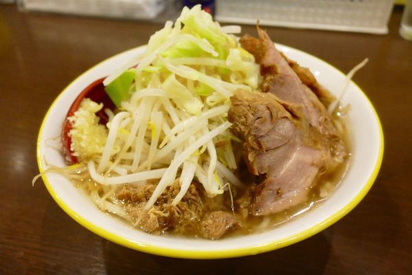 「ラーメン 並¥850／にんにく あり¥0」@ラーメン イエロー 御徒町店の写真