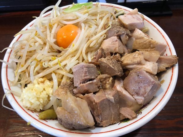 「【期間限定】豚まぜ840円、肉増し150円」@つけめん・らーめん活龍 水戸米沢店の写真
