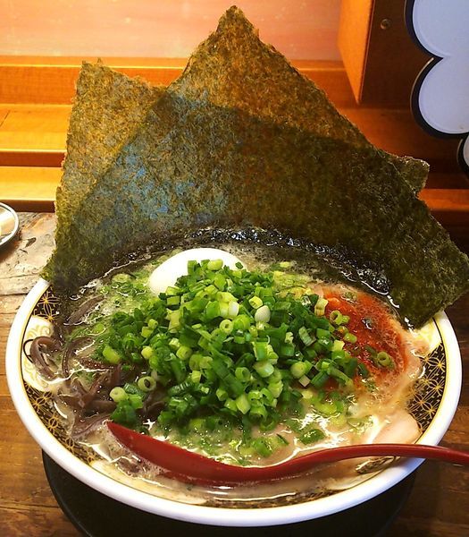 「特製豚王 ネギ&海苔」@ラーメン凪 大宮店の写真