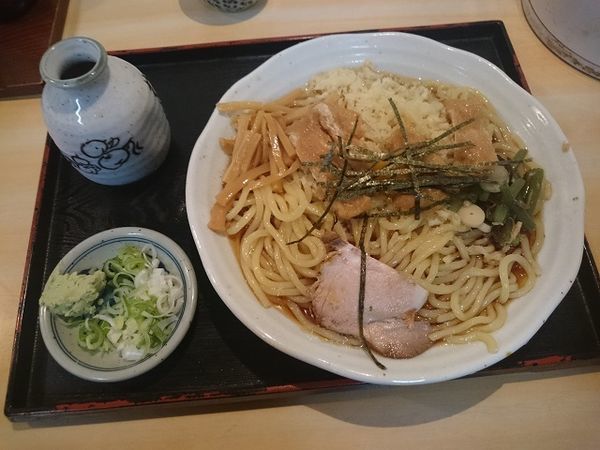 「冷むじな太ラーメン　650円」@そば処 吉田屋の写真