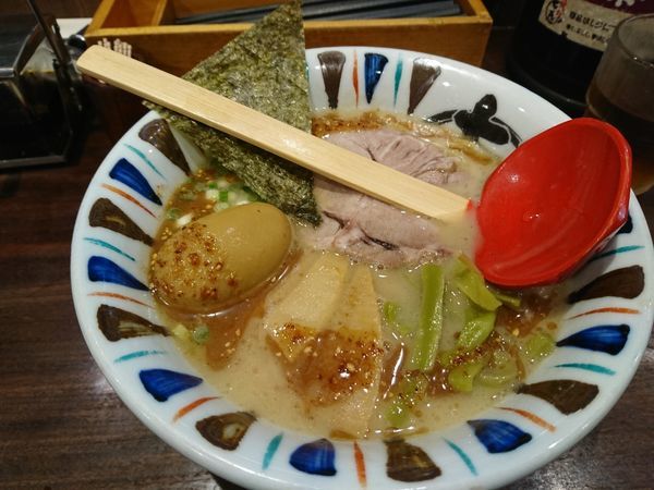 「七志らーめん ￥777」@七志 とんこつ編 青葉台店の写真